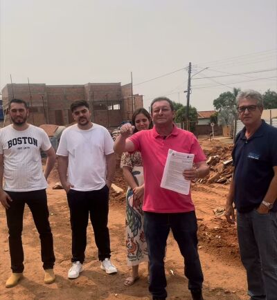 Imagem da notícia Prefeito de Alcinópolis anuncia entrega antecipada de piscina semiolímpica para este ano